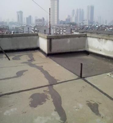 满城漏水维修 楼顶漏水是什么原因，楼顶漏水维修方法是什么?